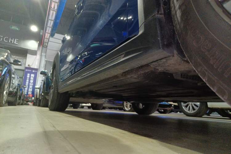Used Lynk & Co 02 2019 High-Energy Edition 2.0T Automatic Two-Wheel Drive Pro Version China VI Standard Right Side Sill