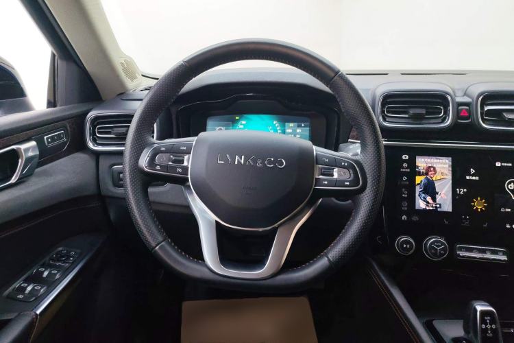 Used Lynk & Co 02 2019 1.5T DCT Two-Wheel Drive Pro Edition China VI Standard Steering Wheel