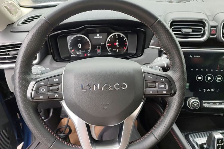 Used Lynk & Co 02 2019 1.5T DCT Two-Wheel Drive Sporty Version China VI Standard Steering Wheel