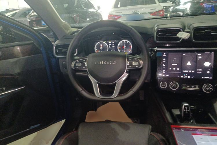 Used Lynk & Co 02 2019 High-Energy Edition 2.0T Automatic Two-Wheel Drive Pro Version China VI Standard Steering Wheel
