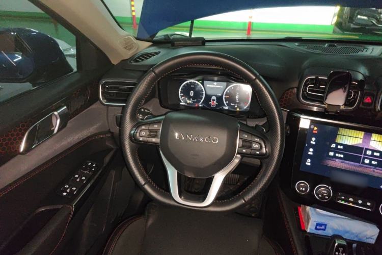 Used Lynk & Co 02 2019 1.5T DCT Two-Wheel Drive Sporty Version China VI Standard Steering Wheel