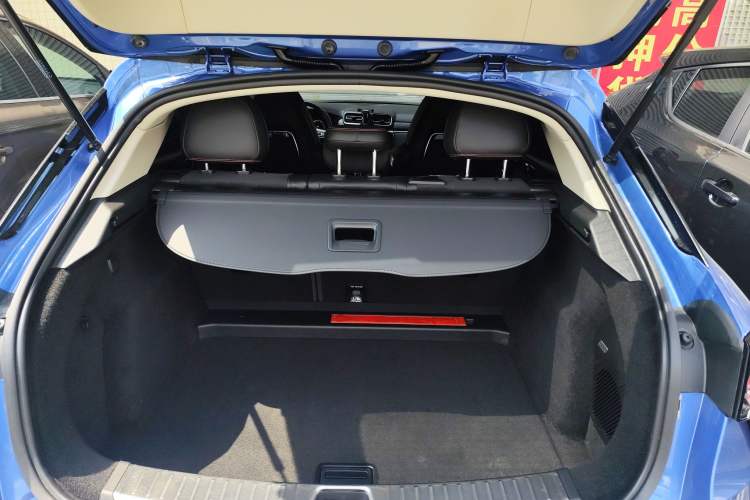 Used Lynk & Co 02 2019 High-Energy Edition 2.0T Automatic Two-Wheel Drive Pro Version China VI Standard Trunk