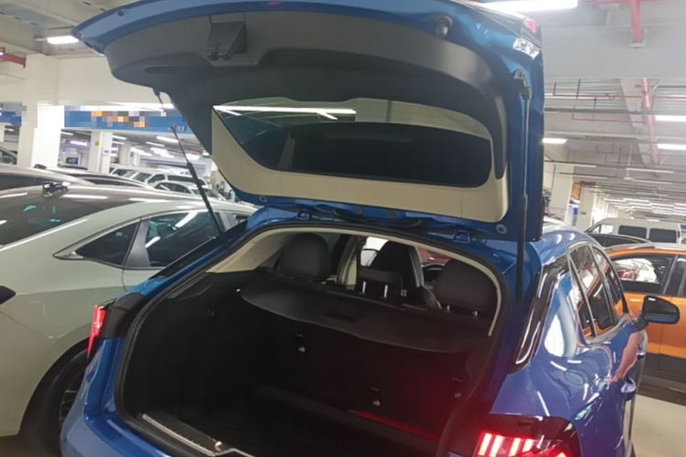 Used Lynk & Co 02 2019 1.5T DCT Two-Wheel Drive Pro Edition China VI Standard Trunk
