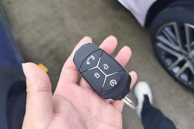 Used Lynk & Co 02 2019 1.5T DCT Two-Wheel Drive Pro Edition China VI Standard Vehicle Key