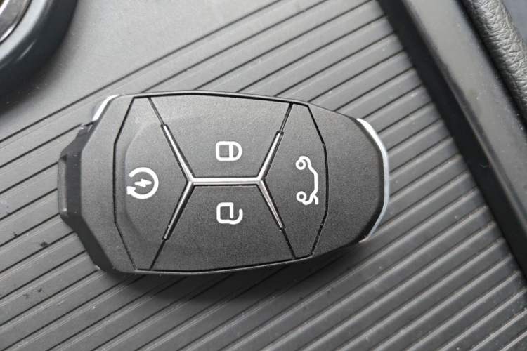 Used Lynk & Co 02 2019 1.5T DCT Two-Wheel Drive Pro Edition China VI Standard Vehicle Key