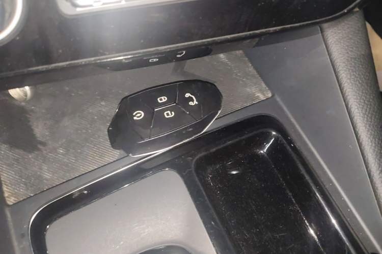 Used Lynk & Co 02 2019 1.5T DCT Two-Wheel Drive Pro Edition China VI Standard Vehicle Key