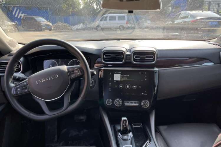 Used Lynk & Co 02 2019 High-Energy Edition 2.0T Automatic Two-Wheel Drive Zhaoban Model China VI Standard Interior 1
