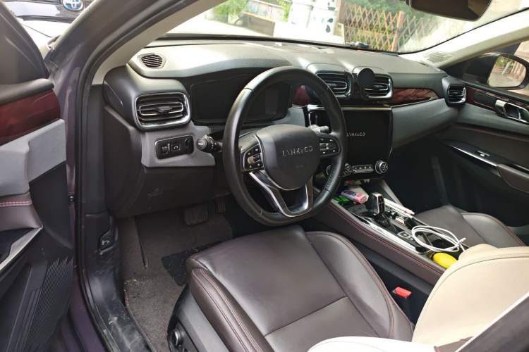 Used Lynk & Co 02 2019 1.5T DCT Two-Wheel Drive Shine Pro Edition China VI Standard Driver Seat