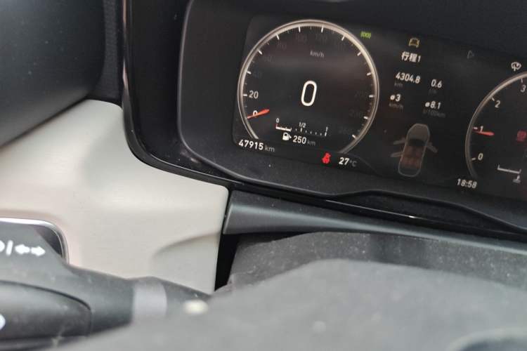 Used Lynk & Co 02 2019 1.5T DCT Two-Wheel Drive Shine Pro Edition China VI Standard Odometer Close Up