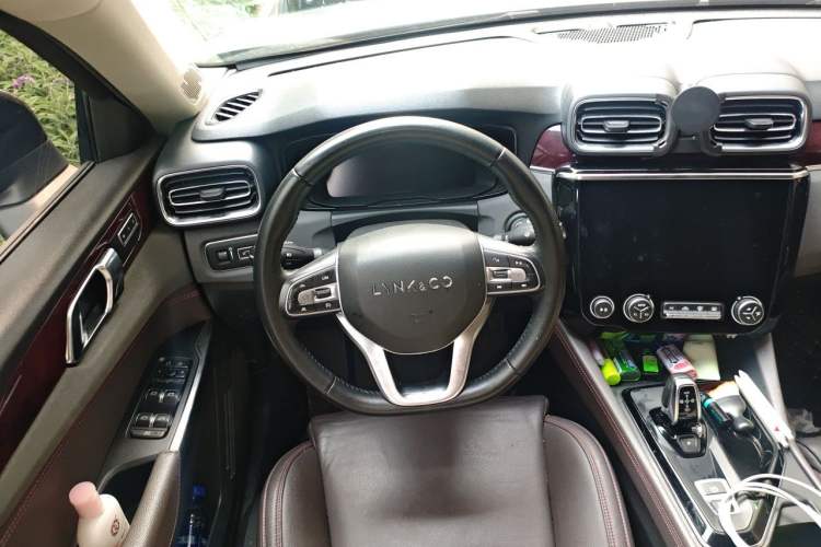 Used Lynk & Co 02 2019 1.5T DCT Two-Wheel Drive Shine Pro Edition China VI Standard Steering Wheel