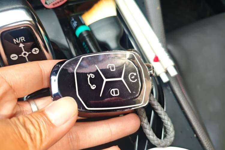 Used Lynk & Co 02 2019 1.5T DCT Two-Wheel Drive Shine Pro Edition China VI Standard Vehicle Key