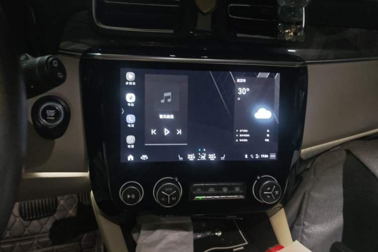 Used Lynk & Co 02 2019 High-Energy Edition 2.0T Automatic Two-Wheel Drive Shine Pro Edition China VI Standard Audio And AC Panel
