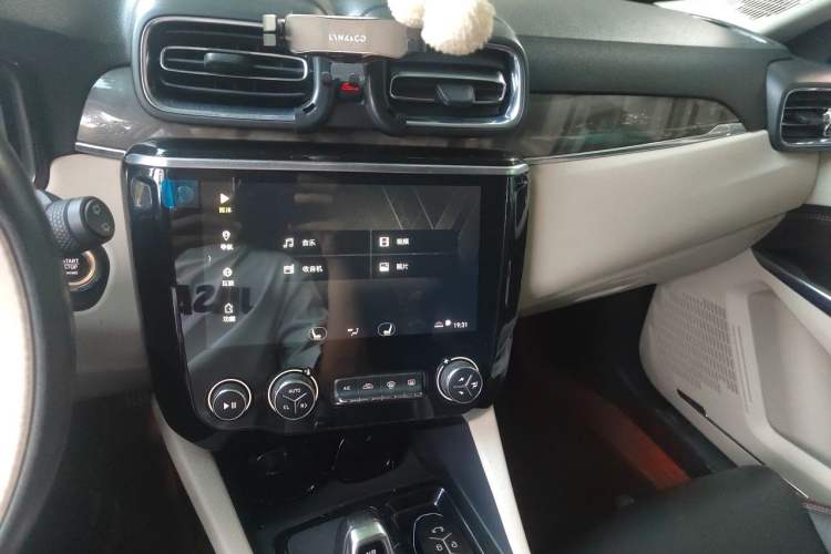 Used Lynk & Co 02 2019 1.5T DCT Two-Wheel Drive Zhaoban Version China VI Standard Audio And AC Panel