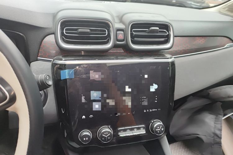 Used Lynk & Co 02 2019 1.5T DCT Two-Wheel Drive Pro Edition China VI Standard Audio And AC Panel