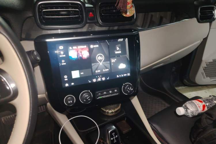 Used Lynk & Co 02 2019 1.5T DCT Two-Wheel Drive Shine Pro Edition China VI Standard Audio And AC Panel