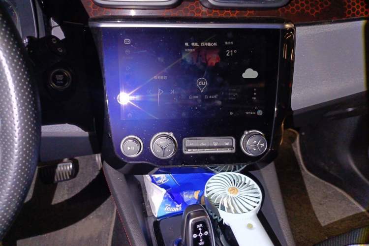 Used Lynk & Co 02 2019 1.5T DCT Two-Wheel Drive Pro Edition China VI Standard Audio And AC Panel