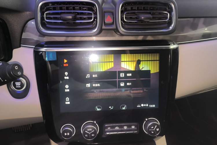 Used Lynk & Co 02 2019 1.5T DCT Two-Wheel Drive Zhaoban Version China VI Standard Audio And AC Panel