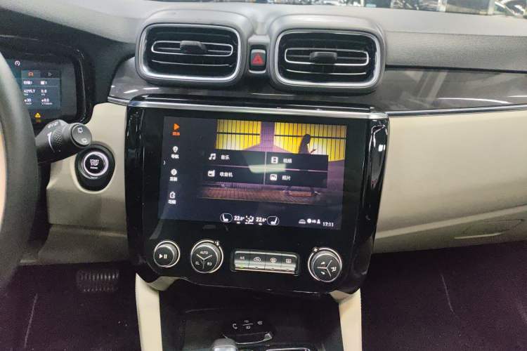 Used Lynk & Co 02 2019 High-Energy Edition 2.0T Automatic Two-Wheel Drive Zhaoban Model China VI Standard Audio And AC Panel