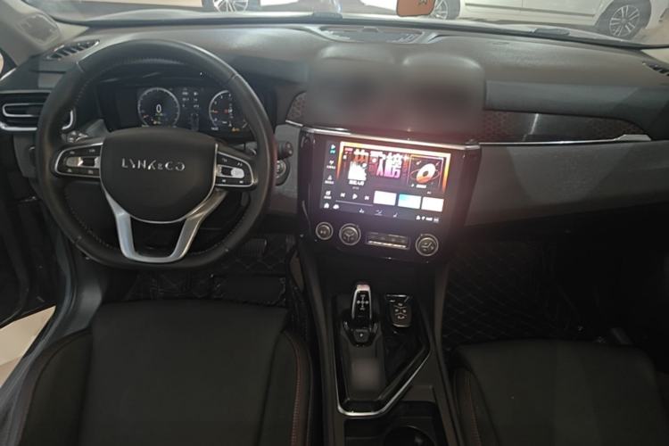 Used Lynk & Co 02 2019 1.5T DCT Two-Wheel Drive Pro Edition China VI Standard Center Console