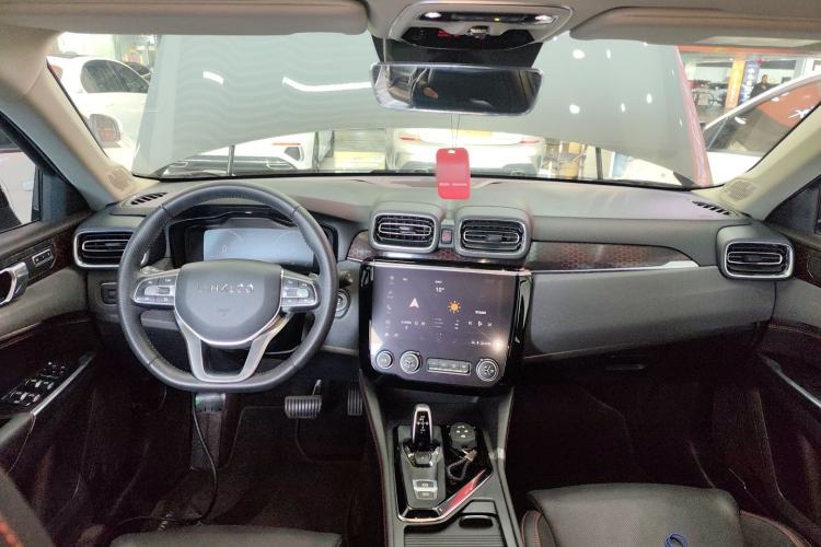 Used Lynk & Co 02 2019 1.5T DCT Two-Wheel Drive Pro Edition China VI Standard Center Console