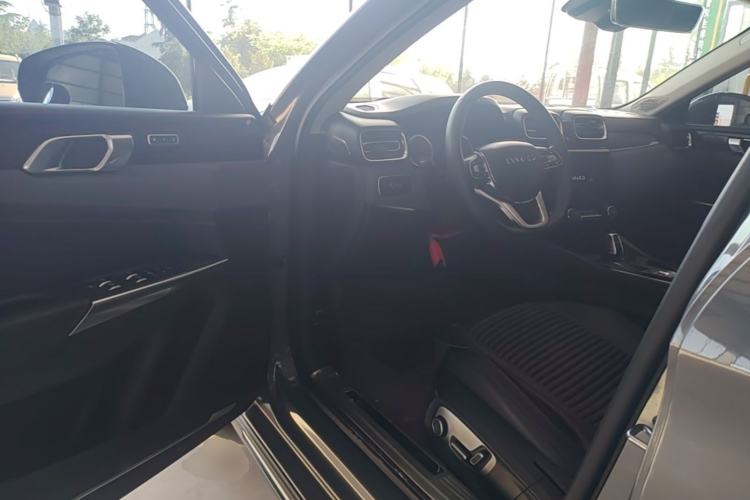 Used Lynk & Co 02 2019 1.5T DCT Two-Wheel Drive Pro Edition China VI Standard Driver Seat