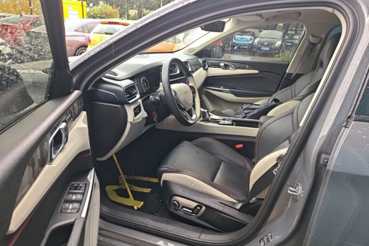 Used Lynk & Co 02 2019 1.5T DCT Two-Wheel Drive Shine Pro Edition China VI Standard Driver Seat
