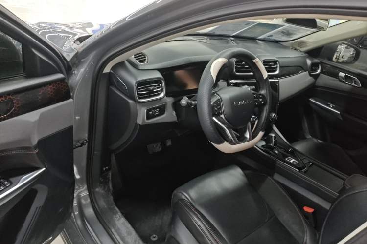 Used Lynk & Co 02 2019 High-Energy Edition 2.0T Automatic Two-Wheel Drive Rugged Version China VI Standard Driver Seat