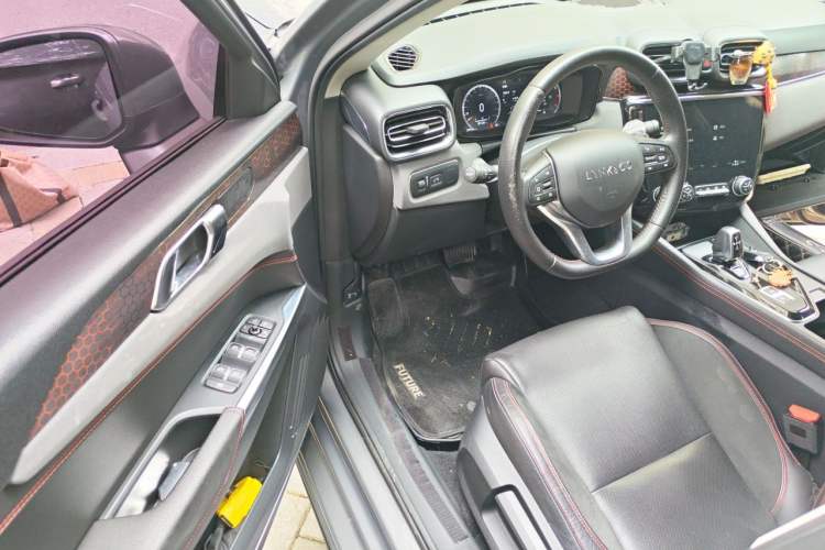 Used Lynk & Co 02 2019 High-Energy Edition 2.0T Automatic Two-Wheel Drive Rugged Version China VI Standard Driver Seat