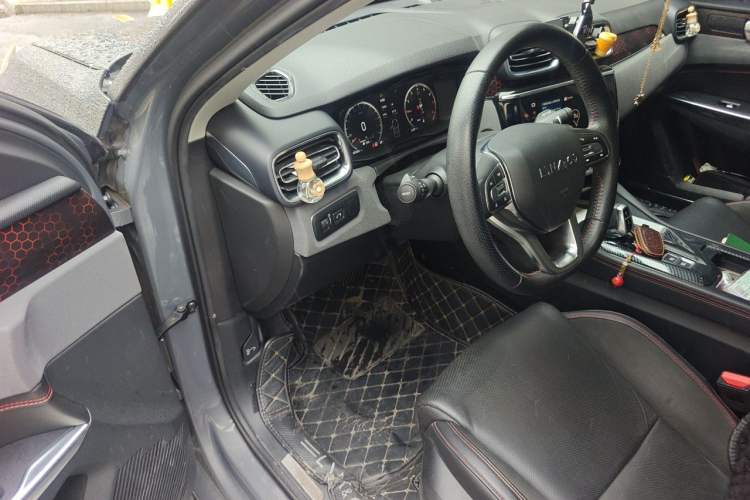 Used Lynk & Co 02 2019 1.5T DCT Two-Wheel Drive Pro Edition China VI Standard Driver Seat