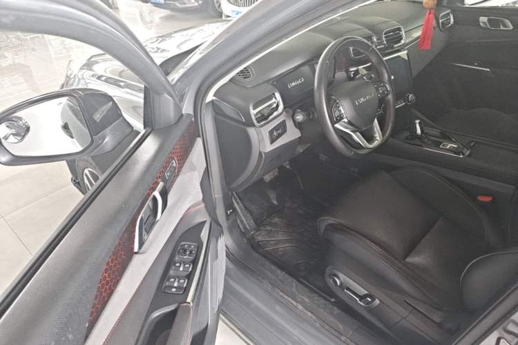 Used Lynk & Co 02 2019 1.5T DCT Two-Wheel Drive Pro Edition China VI Standard Driver Seat