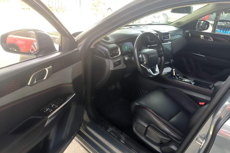 Used Lynk & Co 02 2019 1.5T DCT Two-Wheel Drive Sporty Version China VI Standard Driver Seat