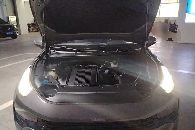 Used Lynk & Co 02 2019 1.5T DCT Two-Wheel Drive Zhaoban Version China VI Standard Engine Bay