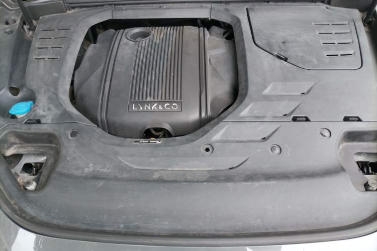 Used Lynk & Co 02 2019 1.5T DCT Two-Wheel Drive Pro Edition China VI Standard Engine Bay