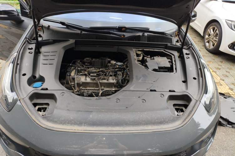 Used Lynk & Co 02 2019 1.5T DCT Two-Wheel Drive Pro Edition China VI Standard Engine Bay