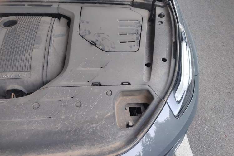 Used Lynk & Co 02 2019 1.5T DCT Two-Wheel Drive Zhaoban Version China VI Standard Engine Bay Left