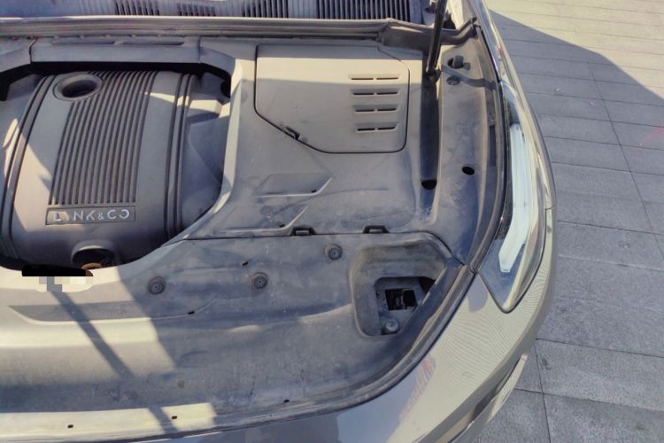 Used Lynk & Co 02 2019 1.5T DCT Two-Wheel Drive Shine Pro Edition China VI Standard Engine Bay Left