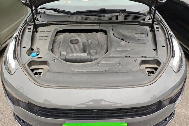 Used Lynk & Co 02 2019 High-Energy Edition 2.0T Automatic Two-Wheel Drive Pro Version China VI Standard Engine Bay