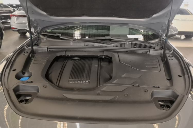 Used Lynk & Co 02 2019 1.5T DCT Two-Wheel Drive Zhaoban Version China VI Standard Engine Bay