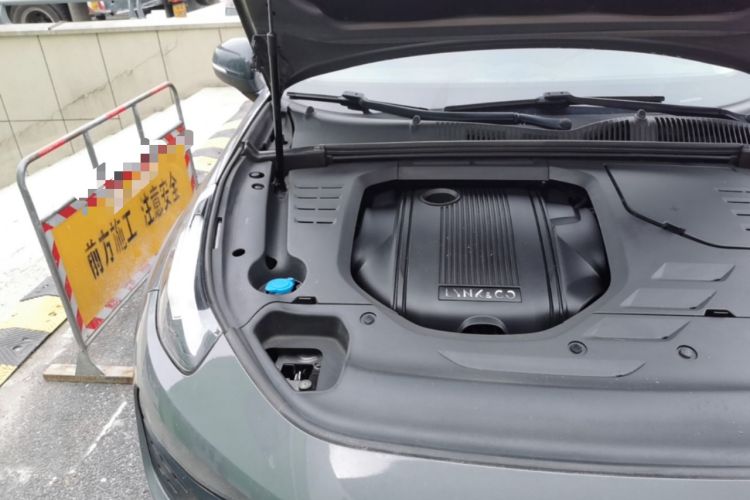 Used Lynk & Co 02 2019 1.5T DCT Two-Wheel Drive Zhaoban Version China VI Standard Engine Bay Right