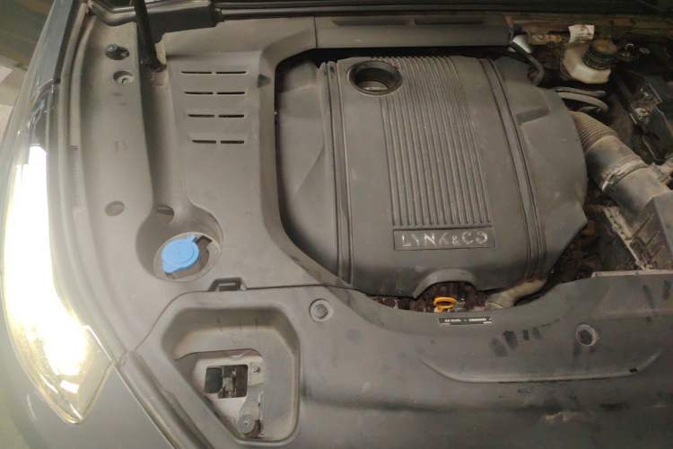 Used Lynk & Co 02 2019 1.5T DCT Two-Wheel Drive Shine Pro Edition China VI Standard Engine Bay Right