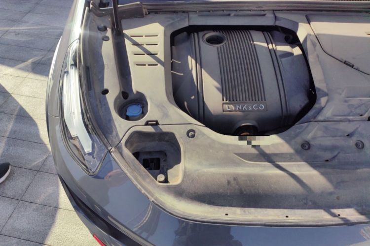 Used Lynk & Co 02 2019 1.5T DCT Two-Wheel Drive Shine Pro Edition China VI Standard Engine Bay Right