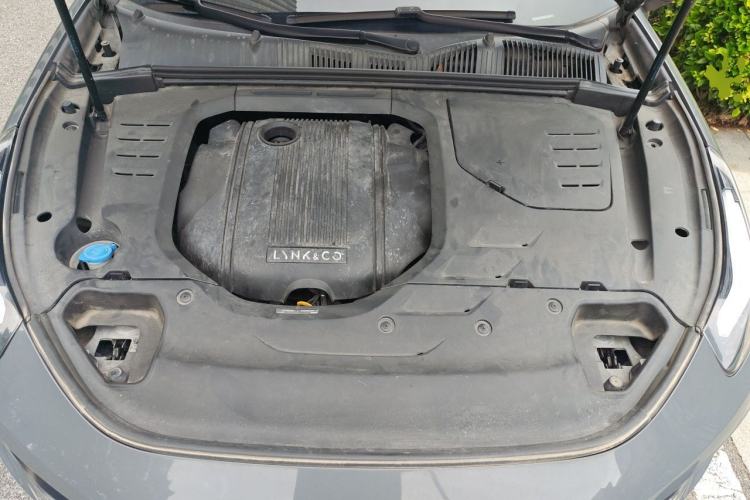 Used Lynk & Co 02 2019 1.5T DCT Two-Wheel Drive Shine Pro Edition China VI Standard Engine Bay