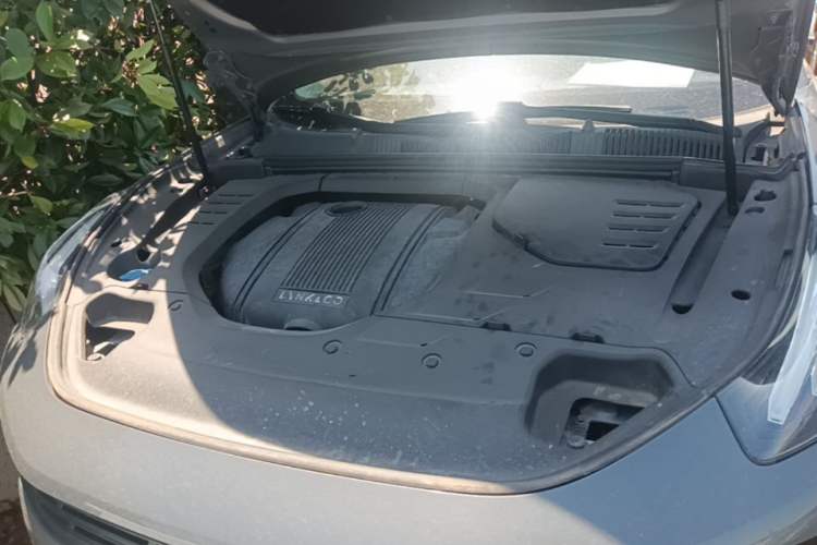 Used Lynk & Co 02 2019 1.5T DCT Two-Wheel Drive Sporty Version China VI Standard Engine Bay