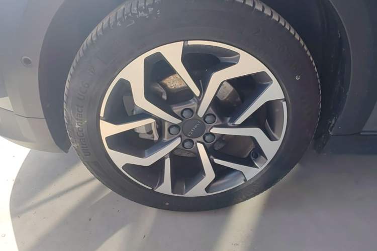 Used Lynk & Co 02 2019 1.5T DCT Two-Wheel Drive Pro Edition China VI Standard Exterior 1