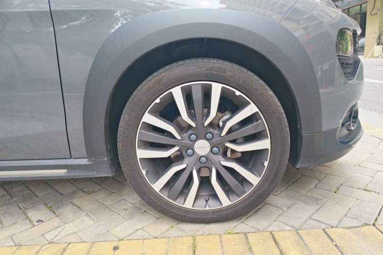 Used Lynk & Co 02 2019 High-Energy Edition 2.0T Automatic Two-Wheel Drive Rugged Version China VI Standard Exterior 1