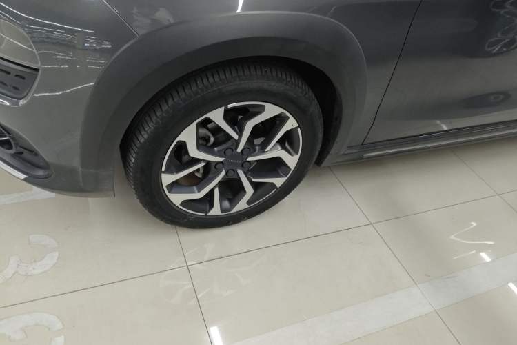 Used Lynk & Co 02 2019 High-Energy Edition 2.0T Automatic Two-Wheel Drive Rugged Version China VI Standard Exterior 4