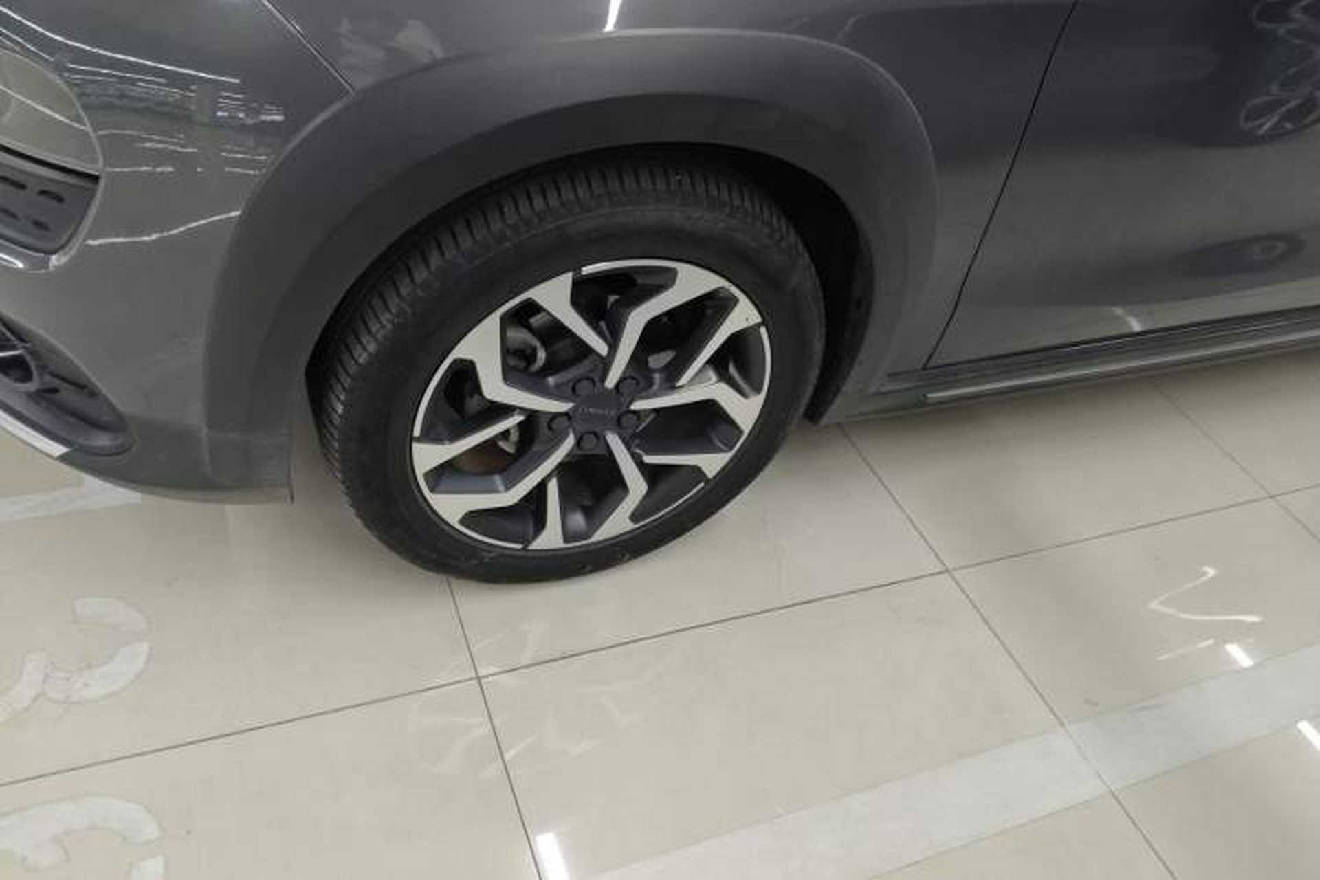 Used Lynk & Co 02 2019 High-Energy Edition 2.0T Automatic Two-Wheel Drive Rugged Version China VI Standard Exterior 4