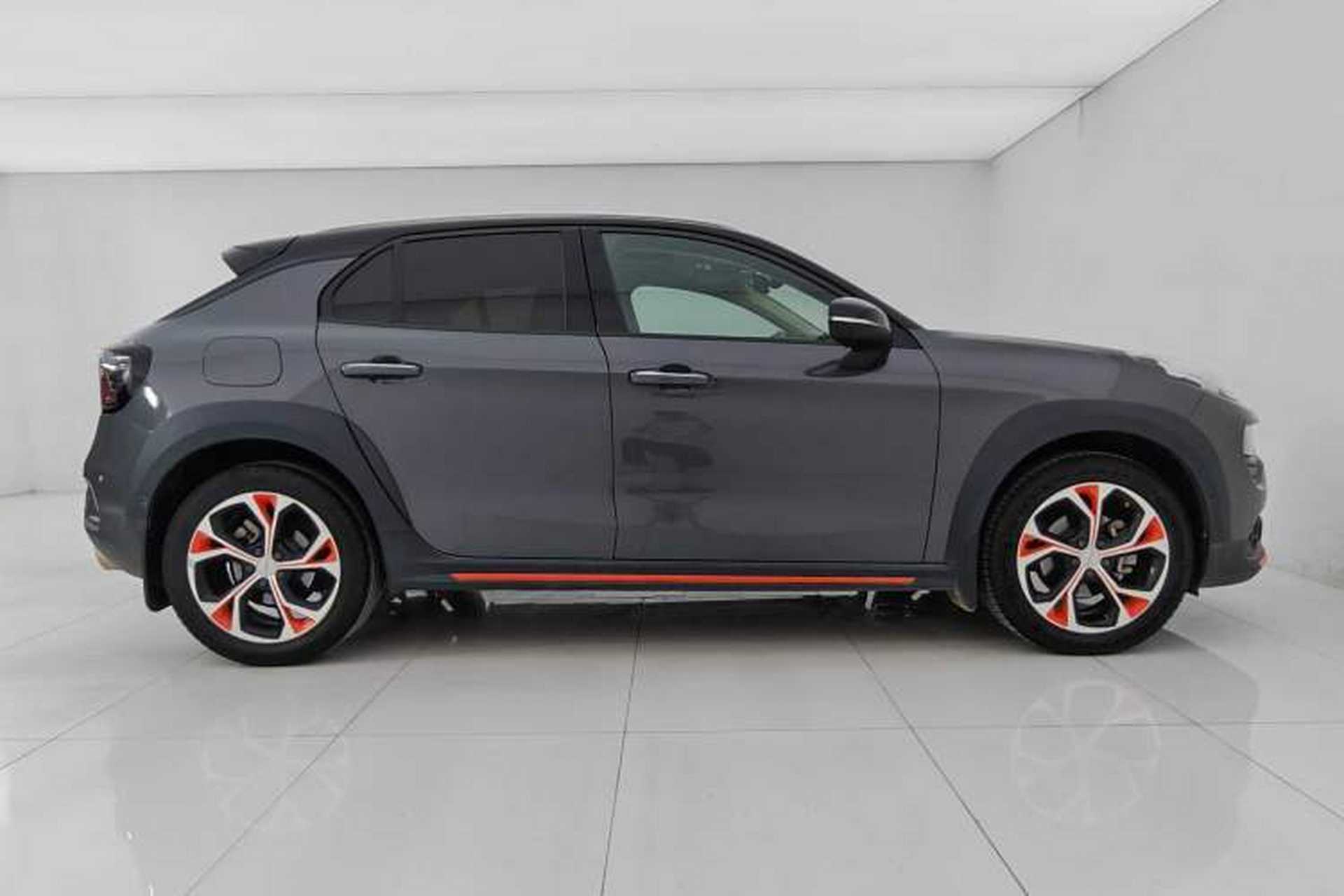 Used Lynk & Co 02 2019 1.5T DCT Two-Wheel Drive Shine Pro Edition China VI Standard Exterior 4