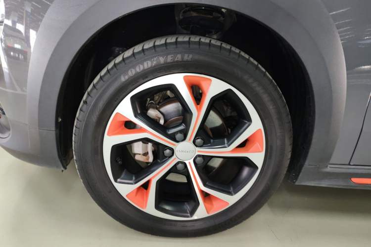 Used Lynk & Co 02 2019 1.5T DCT Two-Wheel Drive Zhaoban Version China VI Standard Exterior 7