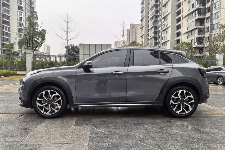 Used Lynk & Co 02 2019 1.5T DCT Two-Wheel Drive Sporty Version China VI Standard Exterior 9